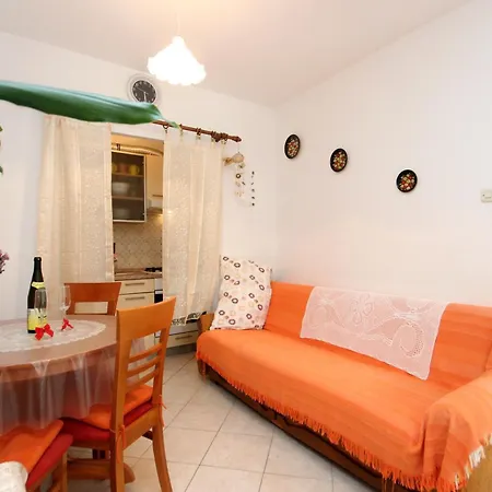 Apartment Rogacic 2460b *